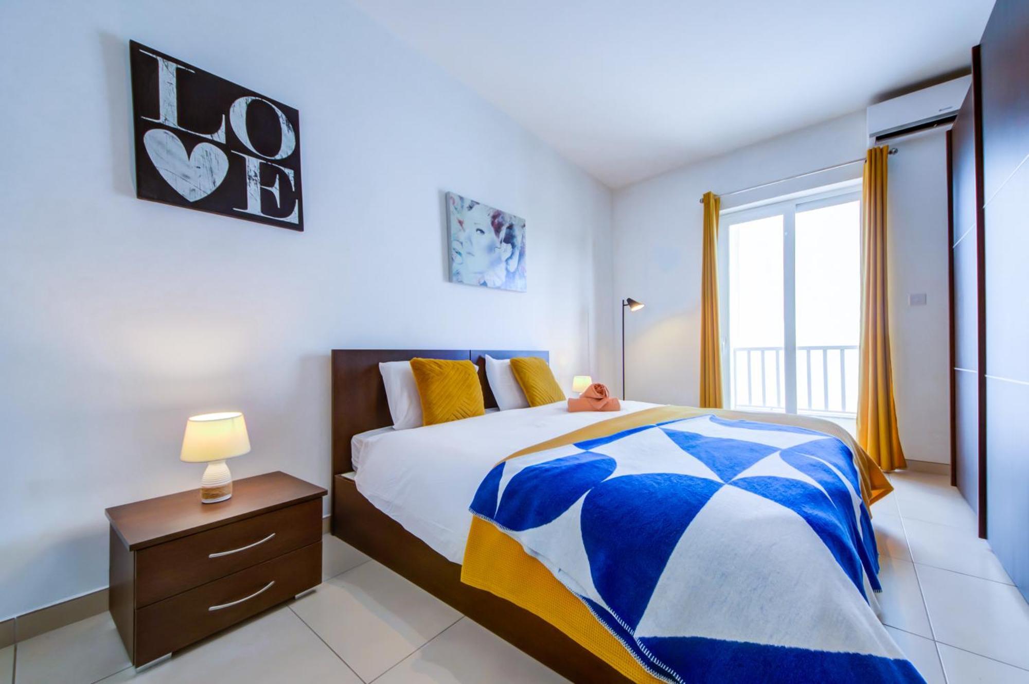 Stylish 2Br Apt With Balconies In St Julians, Paceville - Apt 6 By Vaganza San Giuliano Esterno foto